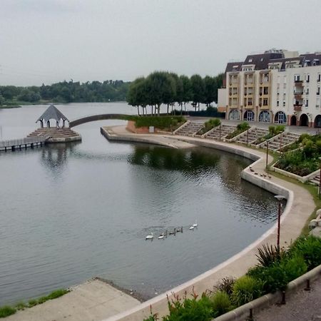Vue Exceptionnelle Sur Le Lac Créteil Exteriör bild